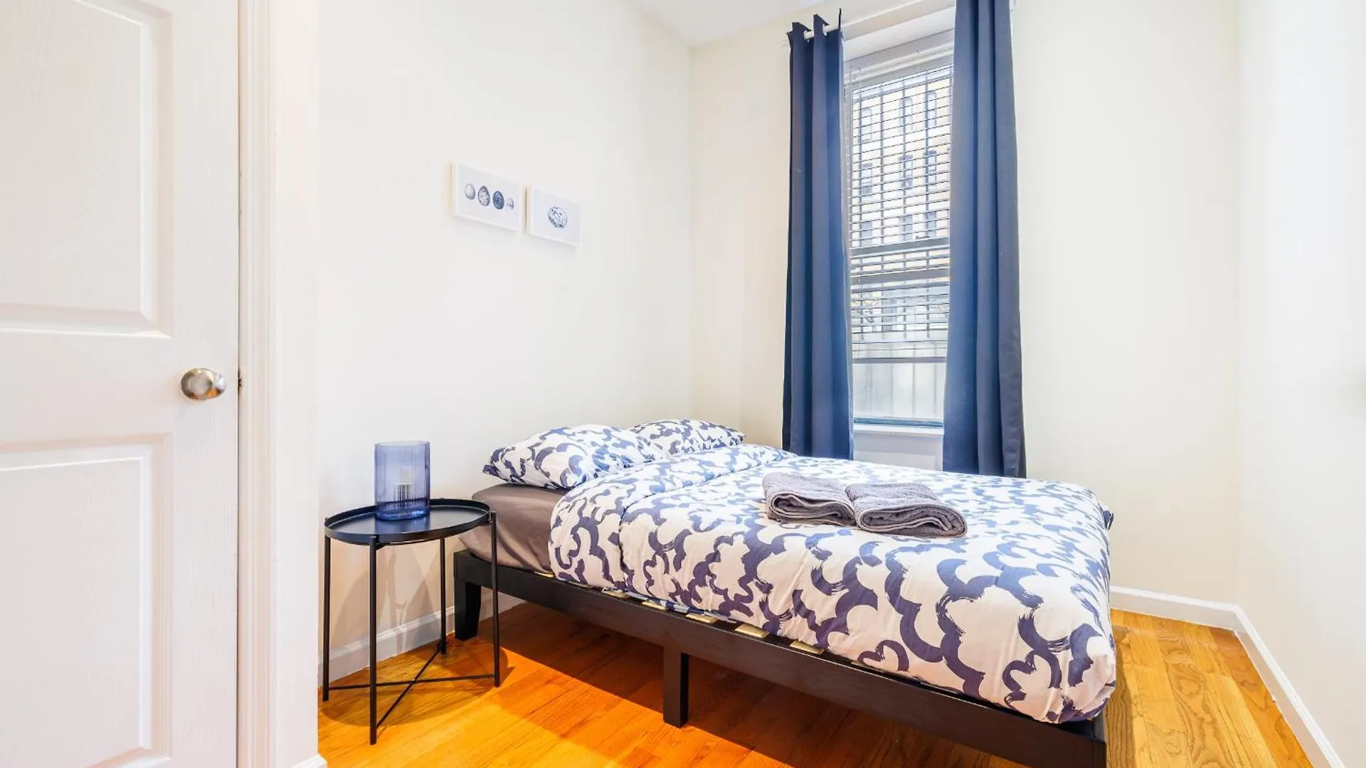 Enjoy Easy Access To The Heart Of Uws Daire New York