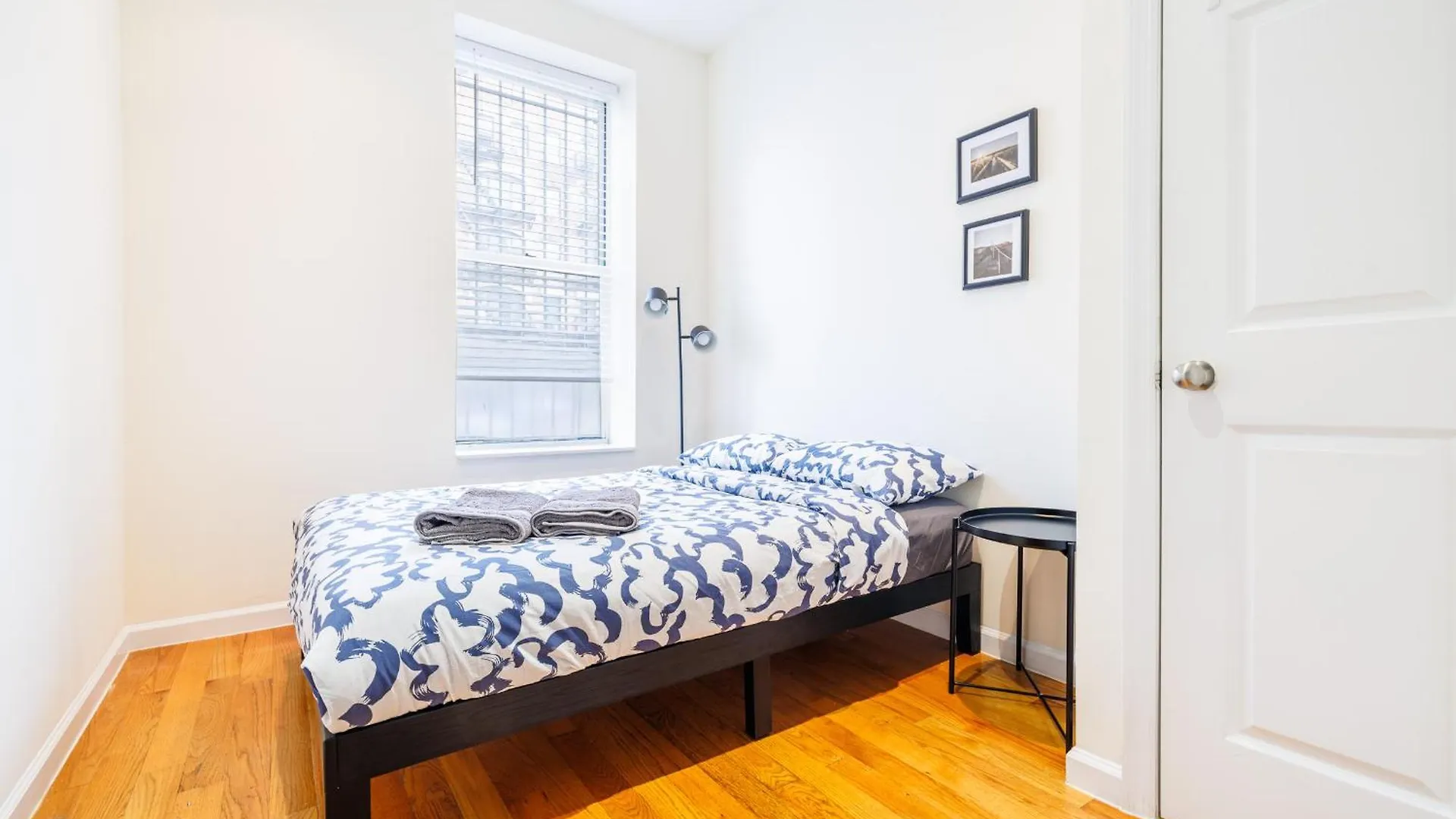 Enjoy Easy Access To The Heart Of Uws Daire New York