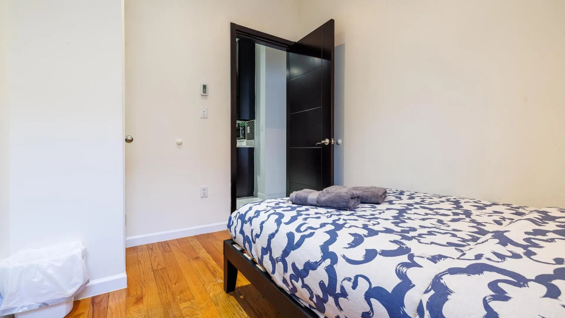 Enjoy Easy Access To The Heart Of Uws Daire New York