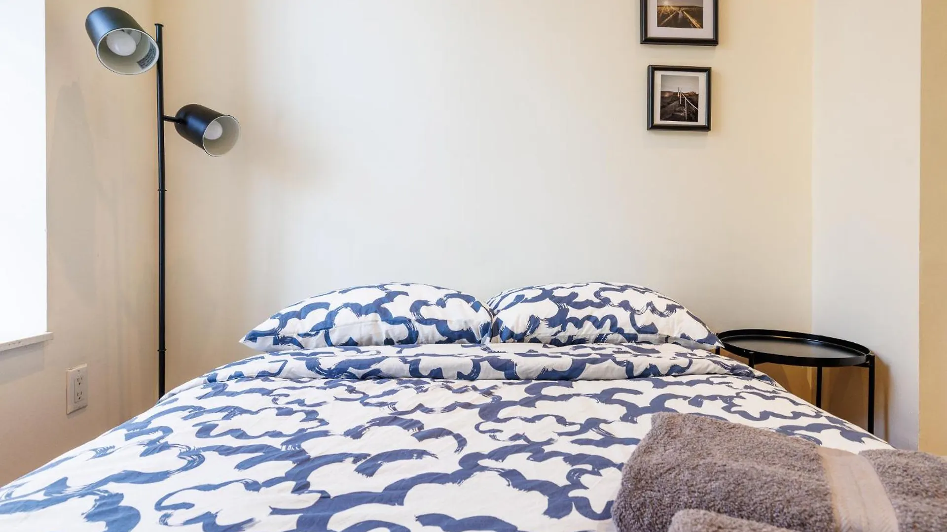 Enjoy Easy Access To The Heart Of Uws Daire New York 0*,  ABD